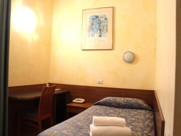 Club Hotel : photo 1 de la chambre chambre simple