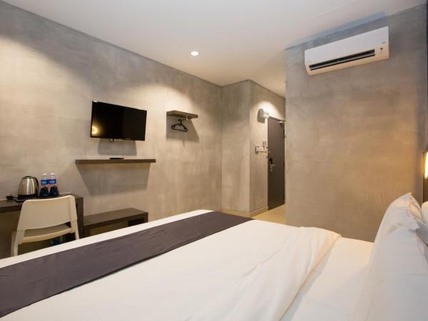 1 Hotel Signature : photo 2 de la chambre chambre lit king-size supérieure