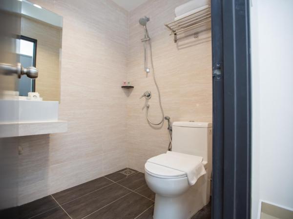 1 Hotel Signature : photo 9 de la chambre chambre lit queen-size deluxe