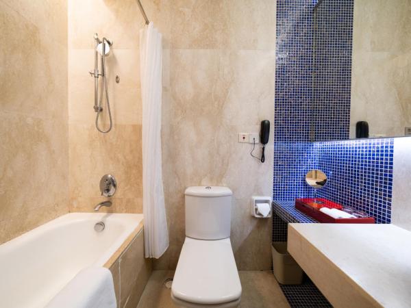 Oriental Ginza Hotel Shenzhen : photo 1 de la chambre chambre lit king-size supérieure - vue sur ville