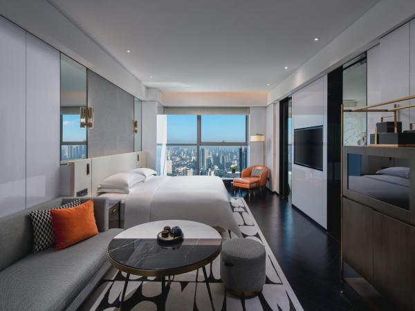 The Langbo Chengdu, in The Unbound Collection by Hyatt : photo 1 de la chambre 1 king bed club
