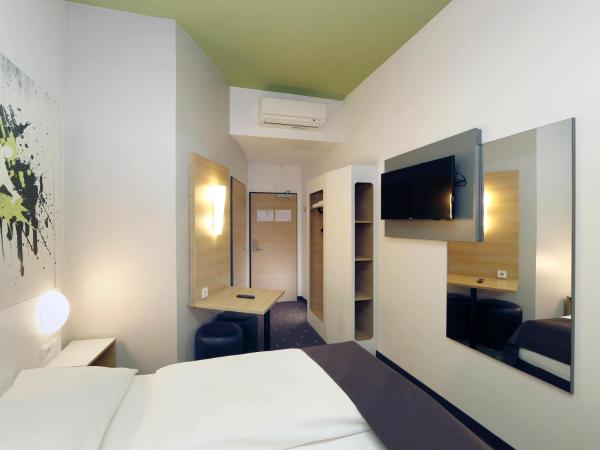 B&B HOTEL Berlin-Potsdamer Platz : photo 4 de la chambre chambre double