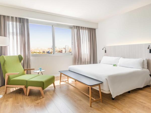 ARTIEM Madrid : photo 9 de la chambre chambre triple de luxe (2 adultes + 1 enfant)