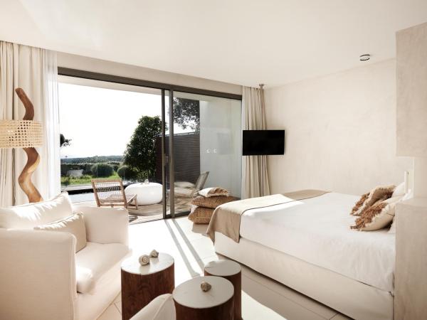 Hôtel Cala di Greco : photo 1 de la chambre suite prestige 42 m² avec piscine privée - vue sur mer