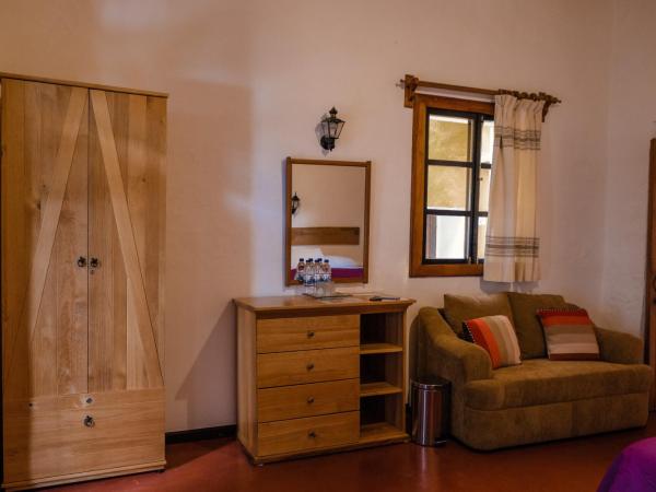 Hotel Las Golondrinas : photo 6 de la chambre chambre triple supérieure