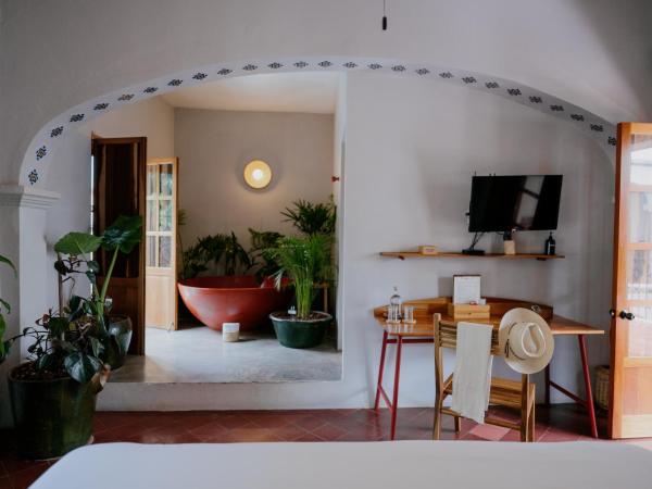 Grana B&B : photo 1 de la chambre suite principale avec salle de bains