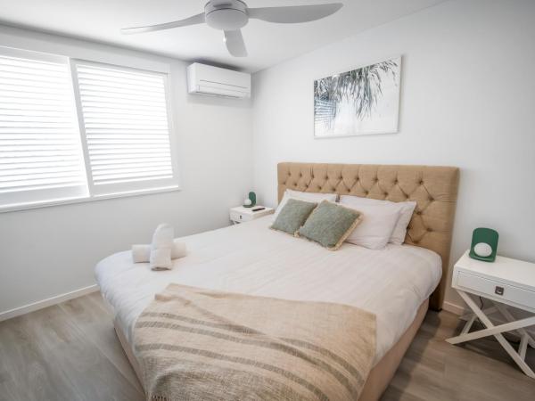 Bay Royal Apartments : photo 10 de la chambre superior two-bedroom apartment with courtyard - ground floor (apt 5)