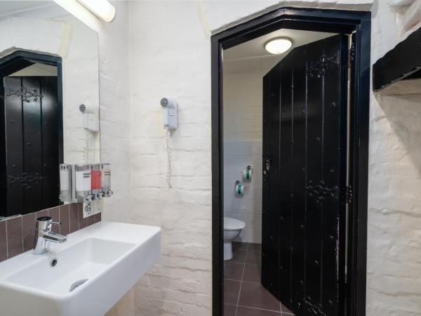 Leisure Inn Penny Royal Hotel & Apartments : photo 1 de la chambre standard room – queen and single bed