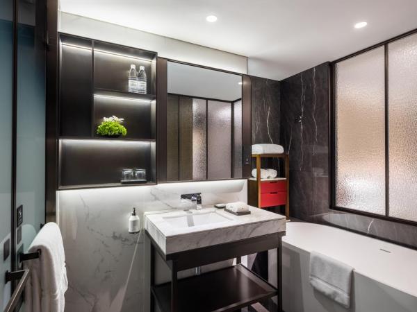 Swissôtel Shenyang : photo 6 de la chambre swiss advantage king room with lake and city views