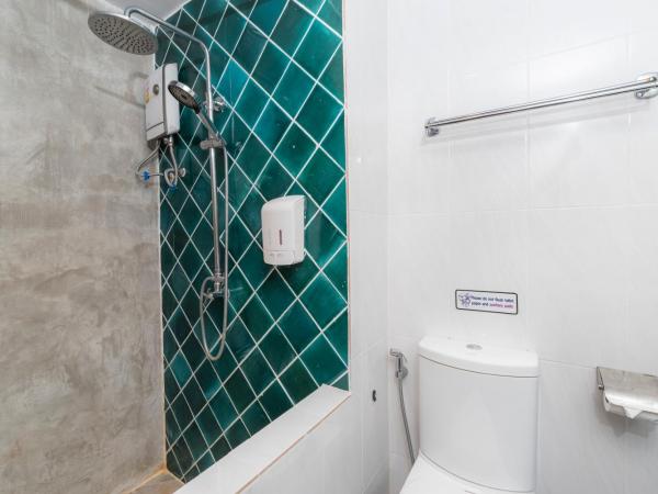 Manee Cool Mueang : photo 6 de la chambre chambre familiale