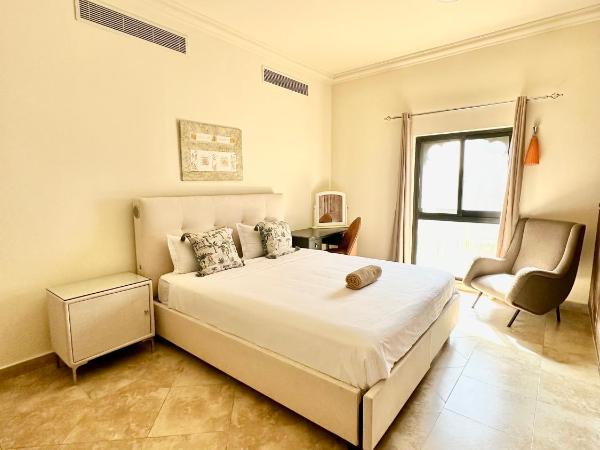 DARÏ : photo 1 de la chambre chambre double avec salle de bains privative