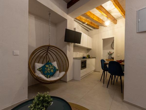 Casa 95 Sevilla : photo 7 de la chambre appartement avec balcon - sans piscine