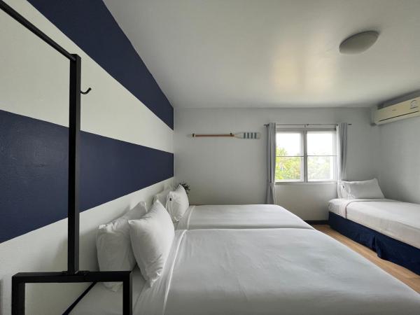 Nautical Home B&B Khaolak : photo 1 de la chambre chambre triple classique