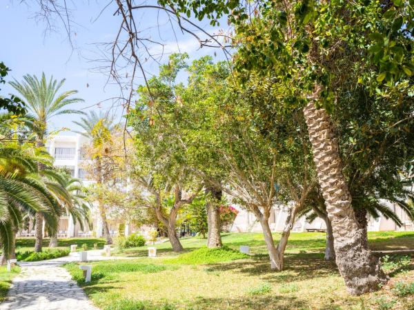 Hotel Bel Azur Thalasso & Bungalows : photo 5 de la chambre chambre quadruple