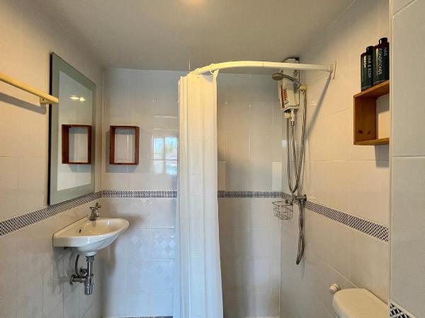 Nautical Home B&B Khaolak : photo 9 de la chambre chambre double standard