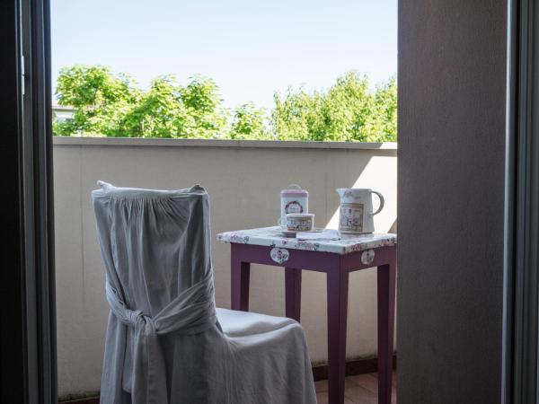 B&B Zelmirà : photo 5 de la chambre studio avec balcon