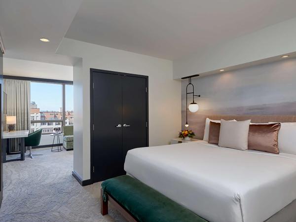 Hotel 1000, LXR Hotels & Resorts : photo 1 de la chambre deluxe junior king suite with water view