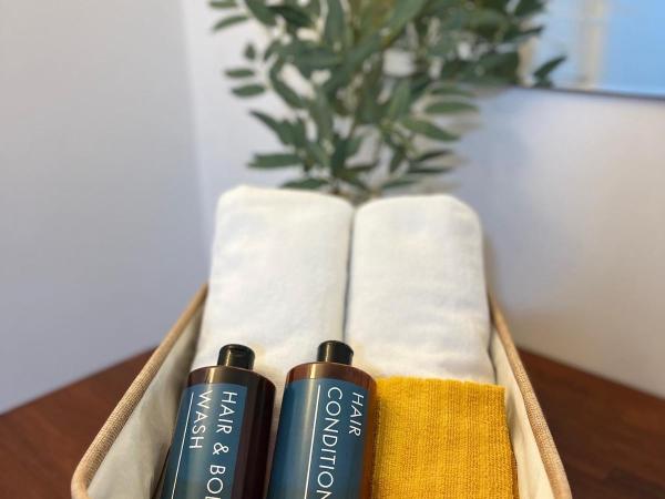 Nautical Home B&B Khaolak : photo 5 de la chambre chambre triple confort