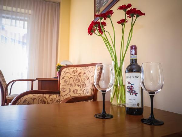 Hotel Uniwersytecki : photo 4 de la chambre chambre double deluxe avec balcon