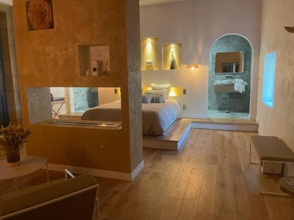 Mas Escala Suites & Spa : photo 9 de la chambre chambre double avec baignoire spa