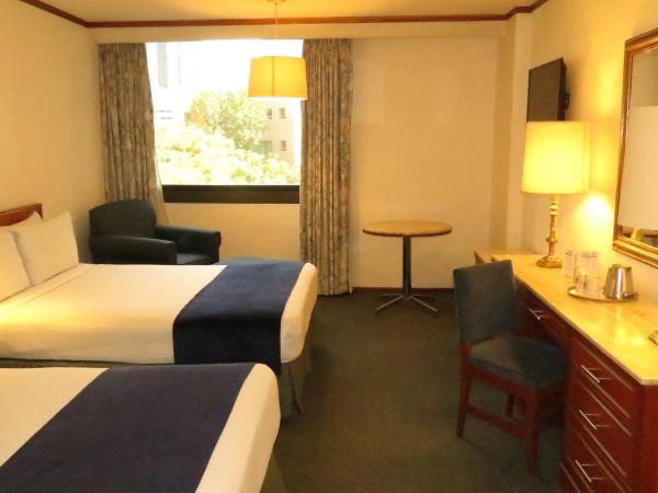 Hotel Bristol : photo 4 de la chambre chambre lits jumeaux supérieure