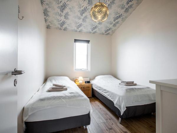 Blue House B&B : photo 5 de la chambre chambre double ou lits jumeaux avec salle de bains commune