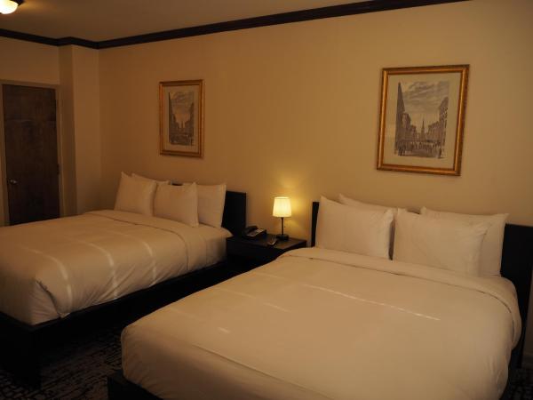 Night Hotel Broadway : photo 6 de la chambre gold, 2 queen beds