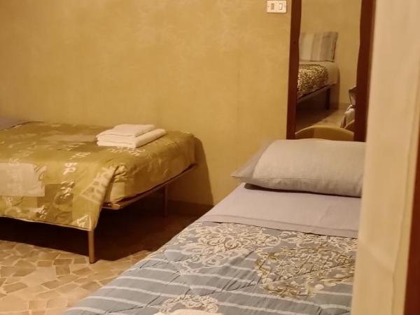 Affittacamere Pratello 97 : photo 1 de la chambre chambre triple confort