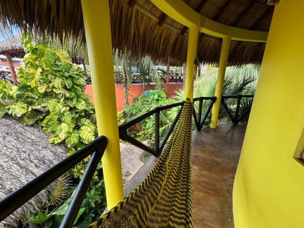 One Love Hostal Puerto Escondido : photo 5 de la chambre bungalow