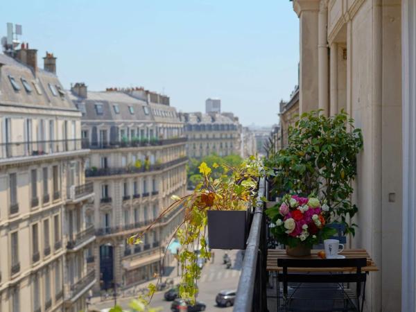 Hotel Litteraire Le Swann, BW Premier Collection : photo 5 de la chambre chambre lit queen-size supérieure avec balcon - non-fumeurs
