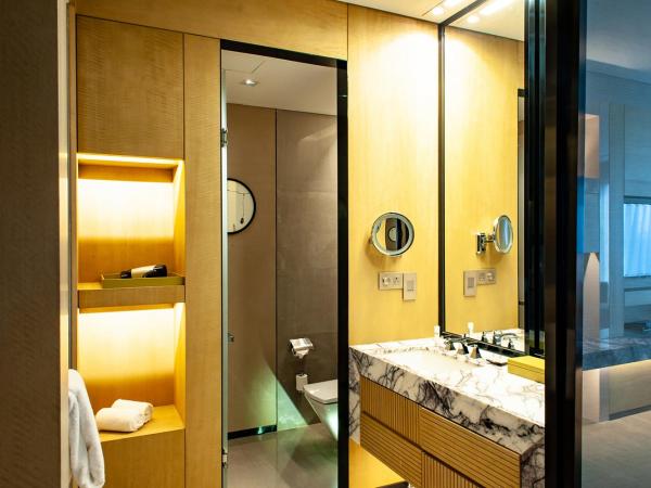 Hyatt Regency Tianjin East : photo 4 de la chambre chambre lit king-size - accès au club