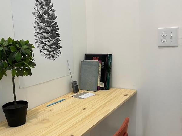 East Harlem Hostel : photo 2 de la chambre chambre lit queen-size 