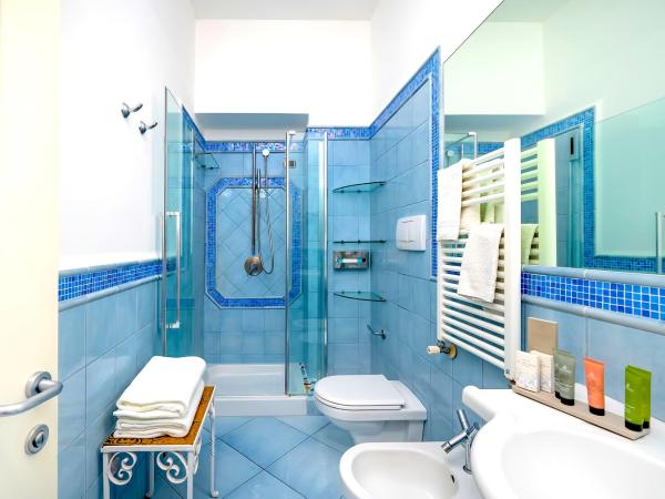 Hotel La Floridiana : photo 4 de la chambre chambre double ou lits jumeaux - vue sur jardin