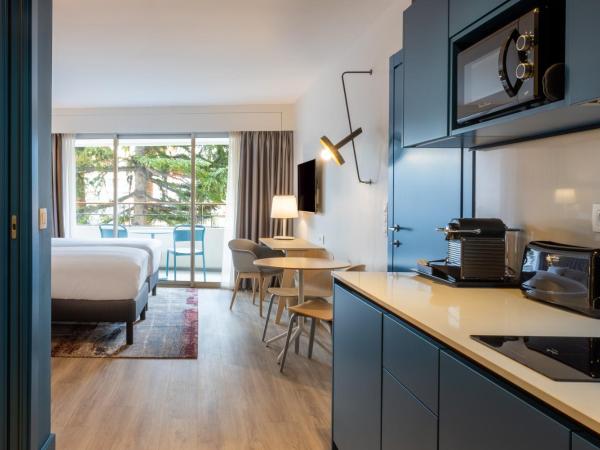 Staybridge Suites - Cannes Centre by IHG : photo 5 de la chambre studio lits jumeaux avec balcon