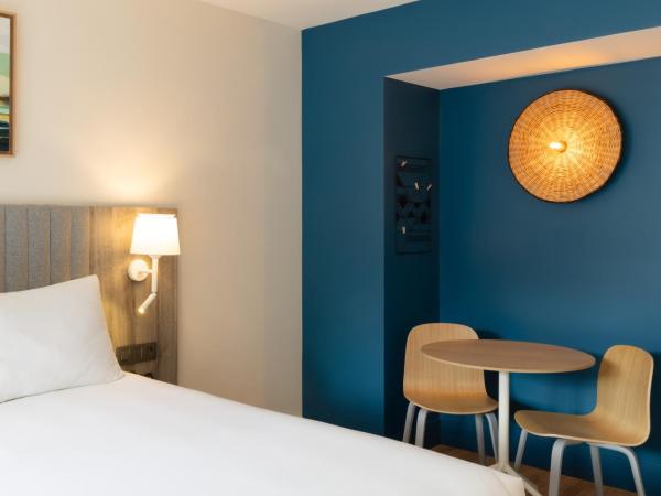 Staybridge Suites - Cannes Centre by IHG : photo 2 de la chambre suite studio lit queen-size avec balcon