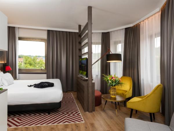 NYX Hotel Bilbao by Leonardo Hotels : photo 1 de la chambre chambre familiale supérieure