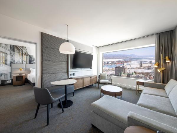 Hilton Québec : photo 3 de la chambre suite junior lit king-size