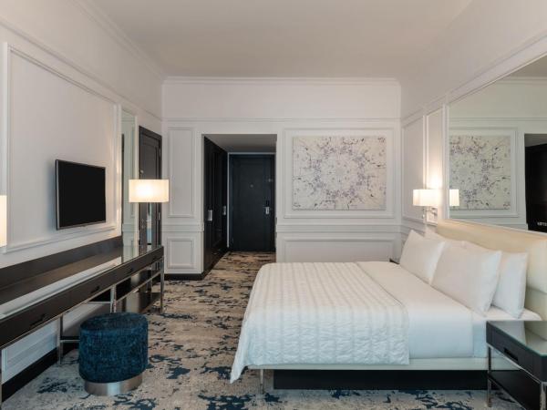 Le Meridien Mina Seyahi Beach Resort & Waterpark : photo 3 de la chambre hébergement lit king-size deluxe avec balcon - vue sur mer