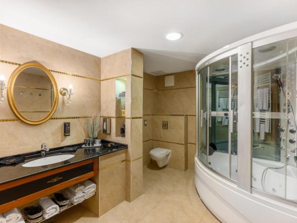 Hotel Divinus : photo 5 de la chambre suite royale