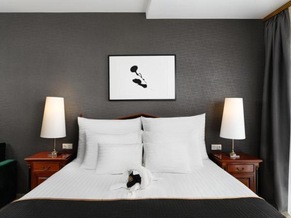 Hotel Divinus : photo 4 de la chambre chambre supérieure plus