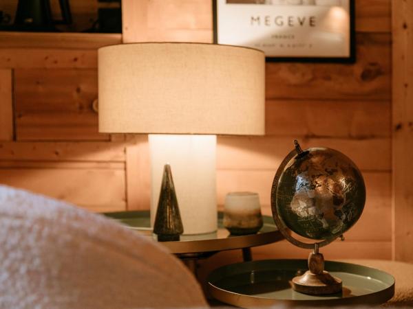 Le Chalet d'Antoine - Centre de Megève : photo 6 de la chambre chambre double avec balcon