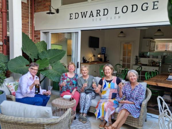 Edward Lodge New Fam : photo 8 de la chambre chambre double Économique