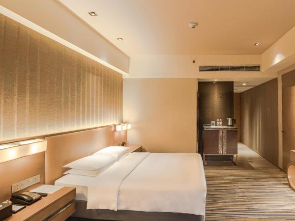 Hyatt Regency Chongqing Hotel : photo 1 de la chambre chambre lit king-size - accès au club
