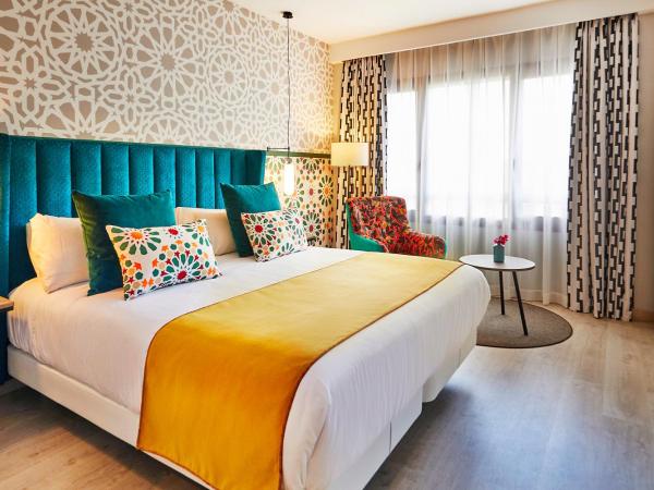 Hesperia Sevilla : photo 2 de la chambre suite