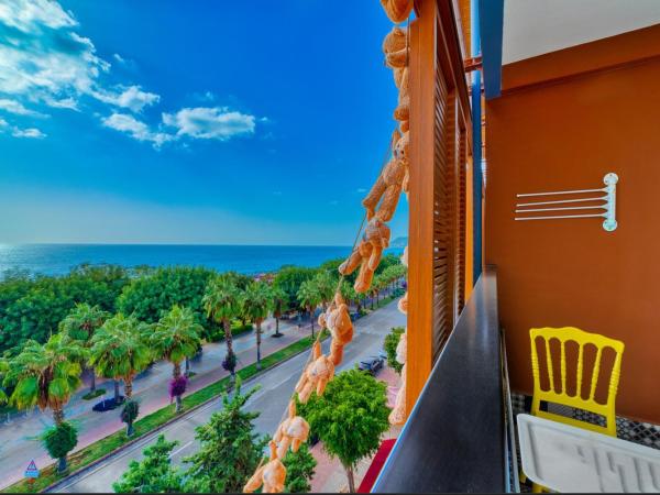 Anjeliq Downtown Boutique Hotel : photo 2 de la chambre chambre double deluxe - vue sur mer