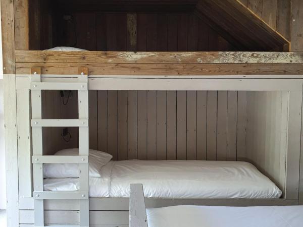 Teaching Hotel : photo 4 de la chambre chambre familiale standard