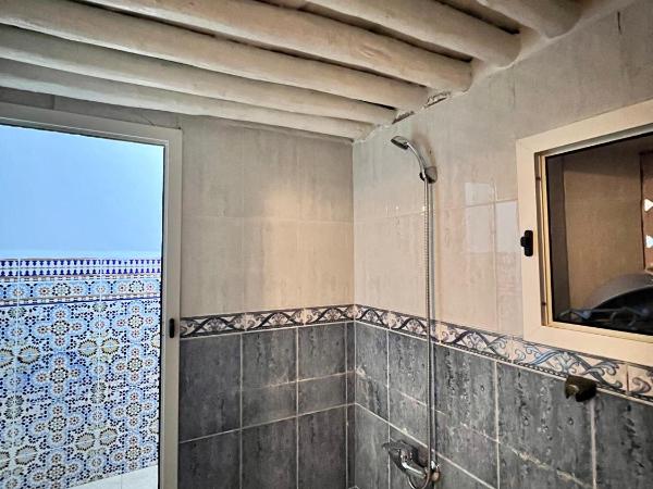 Dar mi Yamna : photo 4 de la chambre chambre lits jumeaux avec salle de bains privative séparée