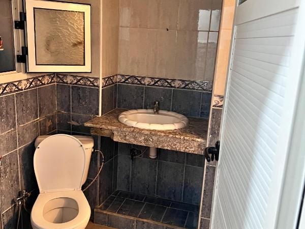 Dar mi Yamna : photo 2 de la chambre chambre lits jumeaux avec salle de bains privative séparée