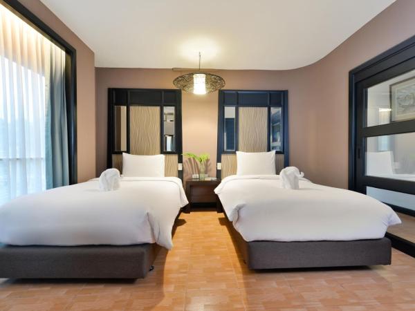 Royal View Resort - Rang Nam : photo 2 de la chambre suite royale avec lits jumeaux