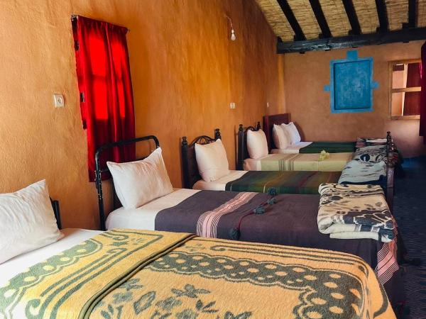 Bivouac Lot Of Stars : photo 2 de la chambre chambre familiale avec salle de bains privative